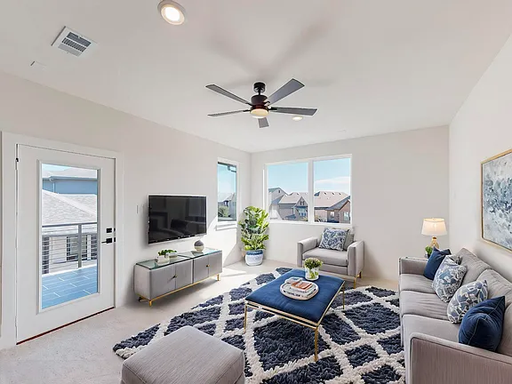 Beautiful TownHouse 17