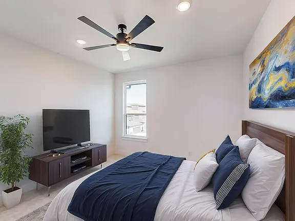 Beautiful TownHouse 20