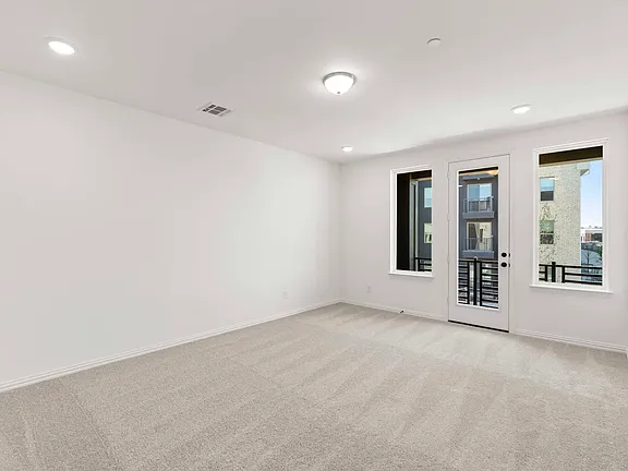 Modern Townhouse 6