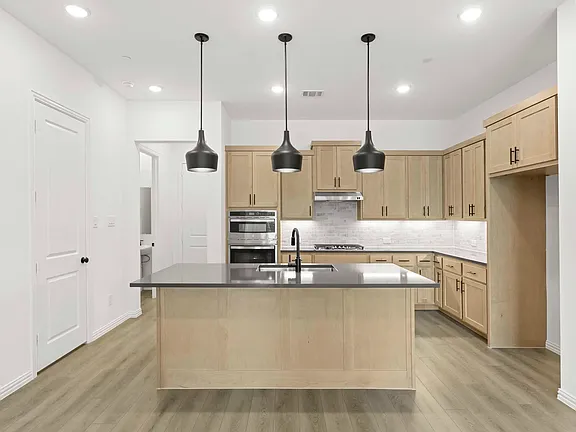 Modern Townhouse 19