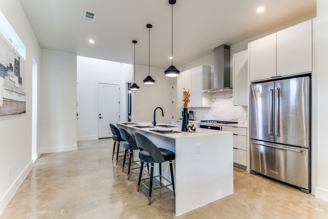 Spacious Apartment 13